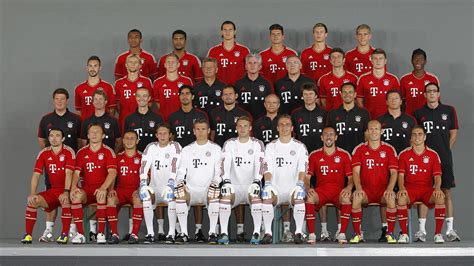 fc bayern münchen mannschaftsfoto